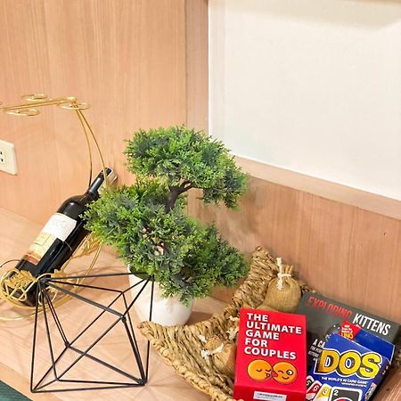 Lovely Unit With Free Wi-Fi & Netflix I Across Naia T3 Airport Manila Ngoại thất bức ảnh