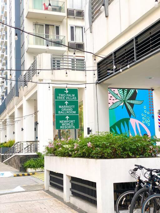 Lovely Unit With Free Wi-Fi & Netflix I Across Naia T3 Airport Manila Ngoại thất bức ảnh