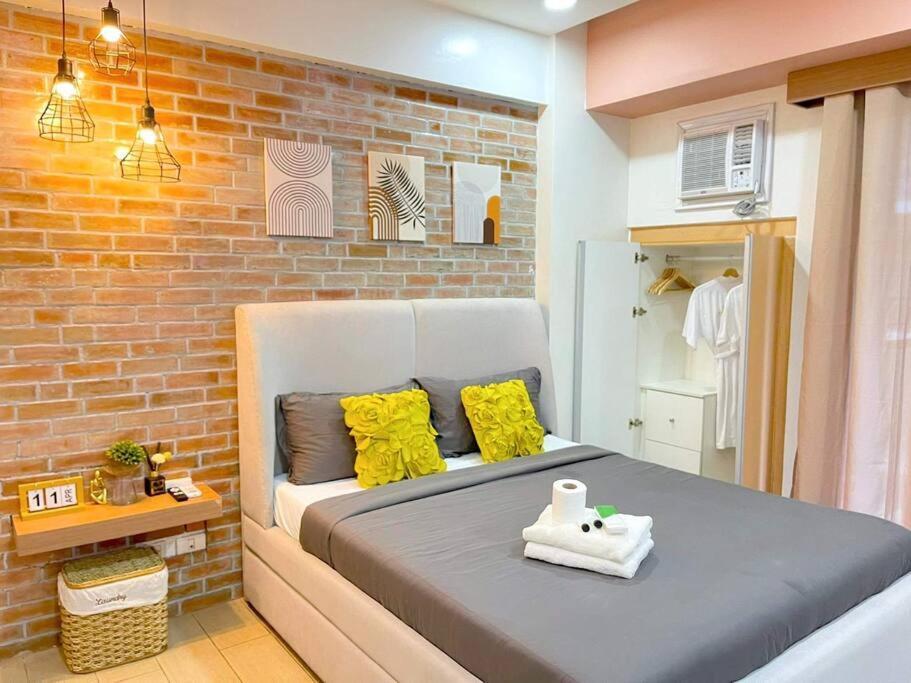 Lovely Unit With Free Wi-Fi & Netflix I Across Naia T3 Airport Manila Ngoại thất bức ảnh